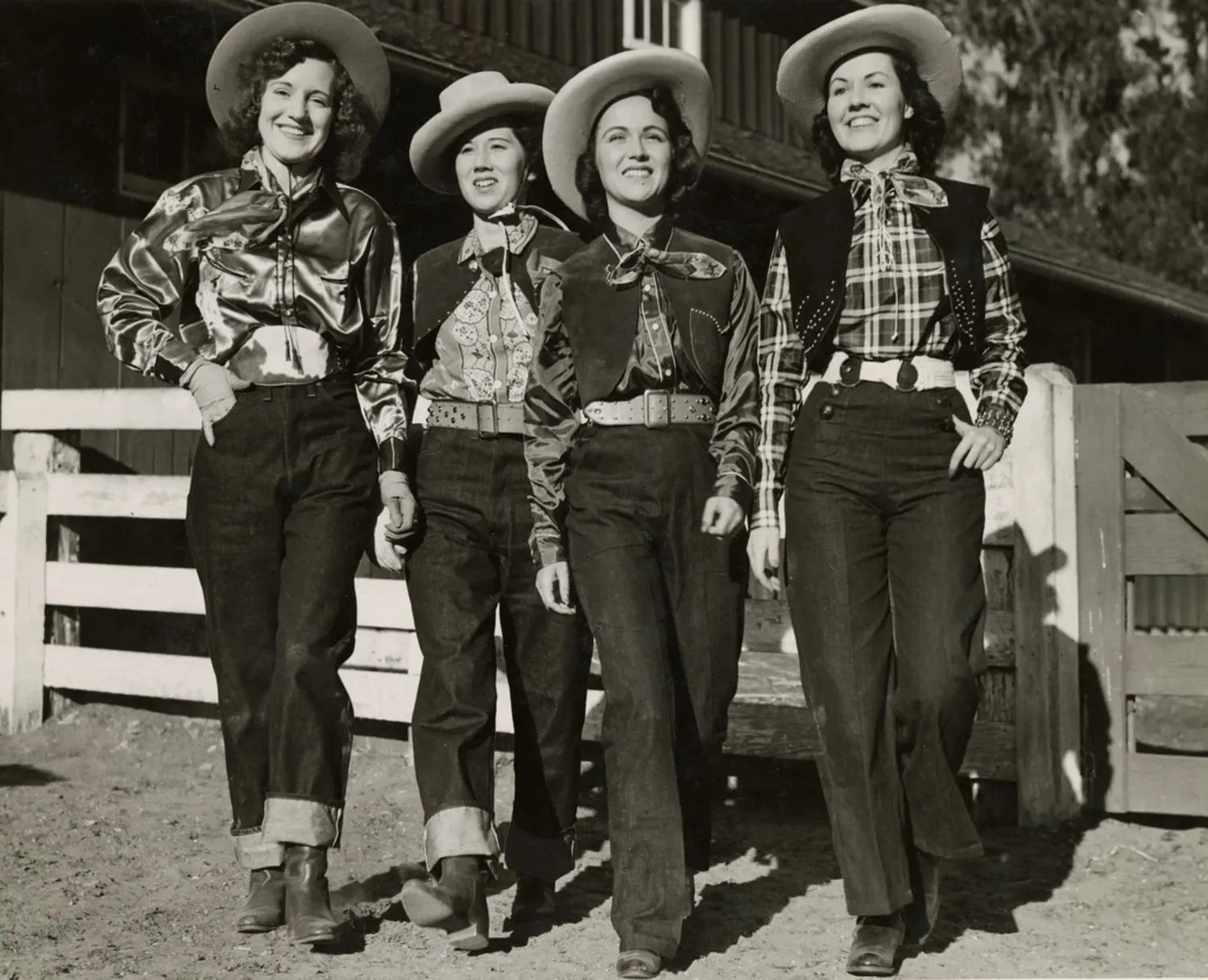 Levi's introduced their first blue jeans for women in 1934 and dubbed them Lady Levi's. To distinguish the working women's pants from the original 501s for men, they were given the lot number 701.jpg